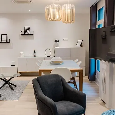 Cocteau : Au Coeur De La Rive Gauche, Neuf, Design, 2/4/6 Personnes Apartamento *