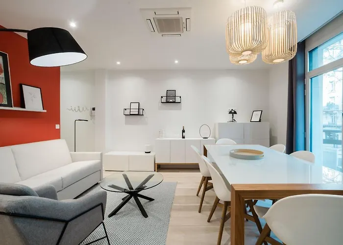 Cocteau : Au Coeur De La Rive Gauche, Neuf, Design, 2/4/6 Personnes * Париж