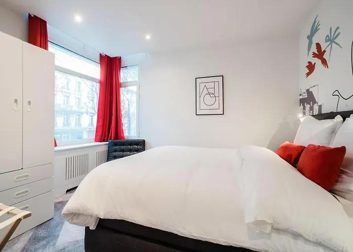 Апартаменты Cocteau : Au Coeur De La Rive Gauche, Neuf, Design, 2/4/6 Personnes Париж