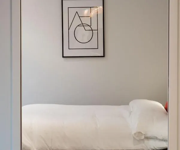 Cocteau : Au Coeur De La Rive Gauche, Neuf, Design, 2/4/6 Personnes * Париж