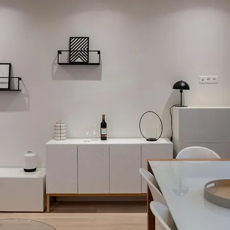 Apartment Cocteau : Au Coeur De La Rive Gauche, Neuf, Design, 2/4/6 Personnes